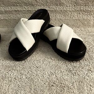 Vionic Vesta Cream Crisscross Platform Comfort Sandals Slides